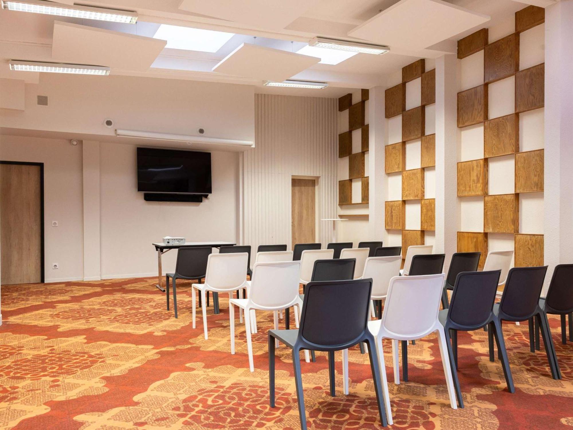 Hotel Ibis Styles Albi Centre Le Theatro Exterior foto